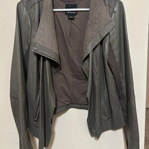 Women's Relaxed Leather Jacket